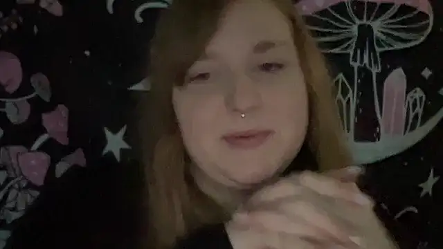Snapshot of thickgingergoddess chatting on 03-01-25, 10:53 thickgingergoddess online show from 03-01-25, 10:53