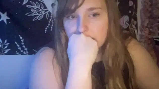 Snapshot of thickgingergoddess chatting on 03-16-25, 07:26 thickgingergoddess online show from 03-16-25, 07:26