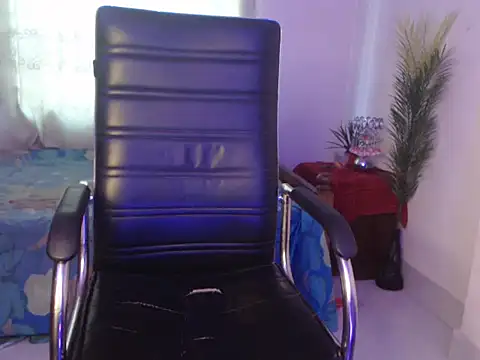 Snapshot of SexyMihika chatting on 03-07-25, 08:13 SexyMihika online show from 03-07-25, 08:13