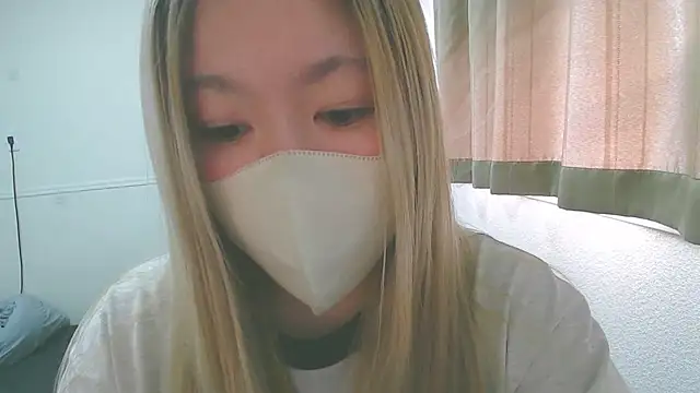 Remi official online show from 05-07-26, 02:17