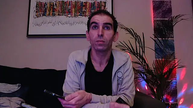 Snapshot of Samir_44200 chatting on 01-24-25, 09:37 Samir 44200 online show from 01-24-25, 09:37