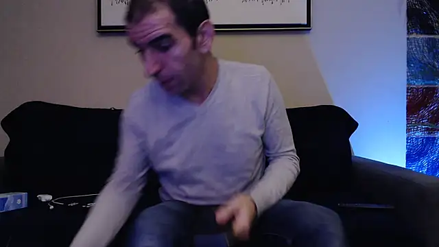 Snapshot of Samir_44200 chatting on 11-15-25, 02:31 Samir 44200 online show from 11-15-25, 02:31