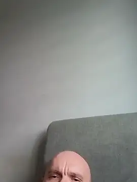 Snapshot of Ak0904 chatting on 10-27-25, 07:23 Ak0904 online show from 10-27-25, 07:23