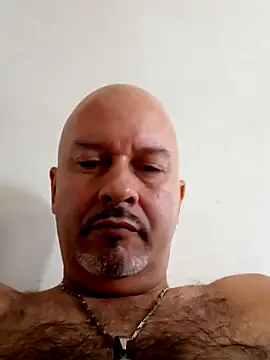 Snapshot of Juan_45 chatting on 07-08-26, 04:44 Juan 45 online show from 07-08-26, 04:44