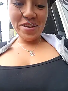 Snapshot of LIZ-06_ chatting on 02-06-25, 04:14 LIZ-06 online show from 02-06-25, 04:14