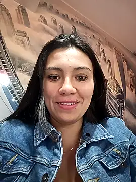 Snapshot of LIZ-06_ chatting on 02-13-25, 09:49 LIZ-06 online show from 02-13-25, 09:49