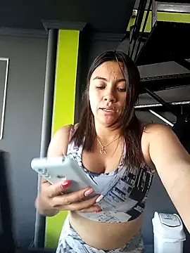 Snapshot of LIZ-06_ chatting on 02-18-25, 01:00 LIZ-06 online show from 02-18-25, 01:00