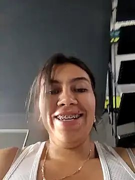 Snapshot of LIZ-06_ chatting on 03-07-25, 12:56 LIZ-06 online show from 03-07-25, 12:56