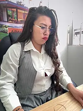 LIZ-06  online show from 11-27-25, 12:51