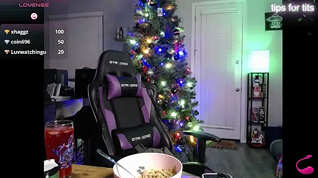 tayweird online show from 12-17-24, 05:29