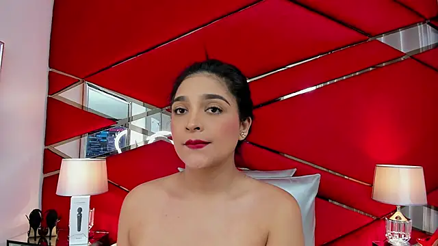 Snapshot of AdeleGray chatting on 12-30-24, 03:13 AdeleGray online show from 12-30-24, 03:13