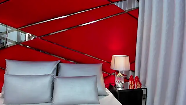 Snapshot of AdeleGray chatting on 01-13-25, 05:44 AdeleGray online show from 01-13-25, 05:44