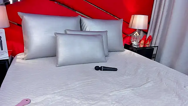 Snapshot of AdeleGray chatting on 02-14-25, 02:54 AdeleGray online show from 02-14-25, 02:54