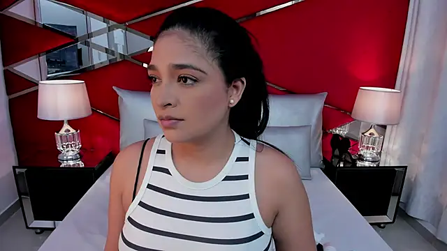 Snapshot of AdeleGray chatting on 09-13-25, 11:43 AdeleGray online show from 09-13-25, 11:43