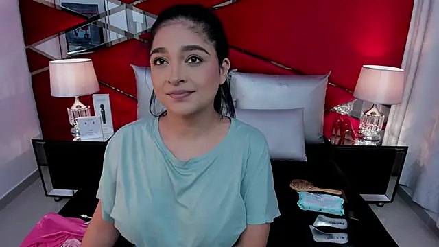 Snapshot of AdeleGray chatting on 10-02-25, 11:50 AdeleGray online show from 10-02-25, 11:50