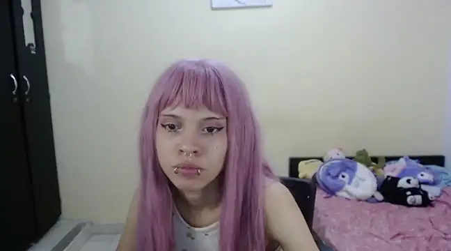 Snapshot of hachi_kitty chatting on 01-18-25, 12:26 hachi kitty online show from 01-18-25, 12:26