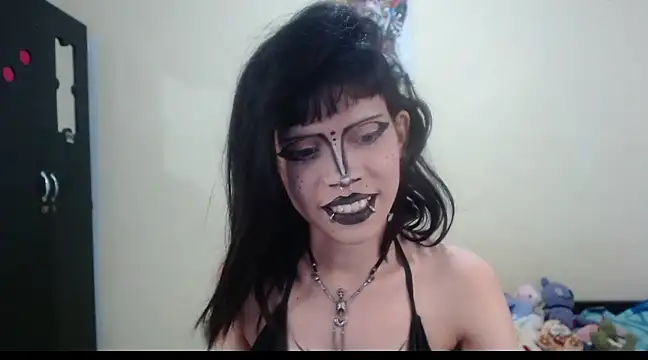 Snapshot of hachi_kitty chatting on 03-20-25, 02:19 hachi kitty online show from 03-20-25, 02:19