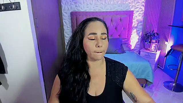 ashleylove prg online show from 10-28-25, 02:48