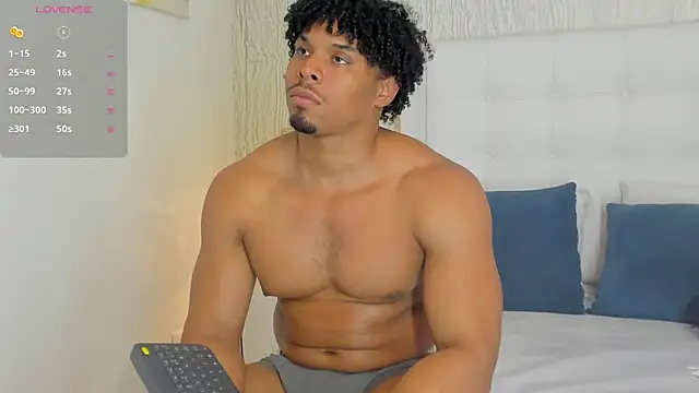 Jacub Micke1 online show from 11-26-25, 03:51