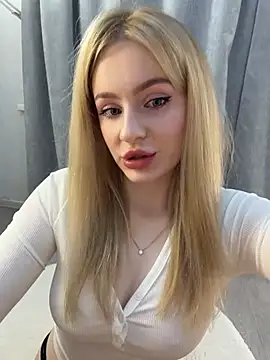 Snapshot of CaseyCumFace chatting on 05-15-26, 09:22 CaseyCumFace online show from 05-15-26, 09:22