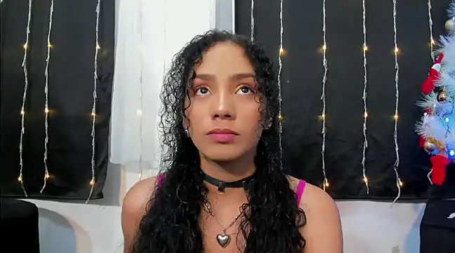 Snapshot of Dakota_M1 chatting on 12-14-24, 01:17 Dakota M1 online show from 12-14-24, 01:17