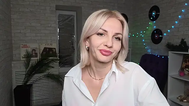 Barbara Blonde online show from 02-04-25, 01:59
