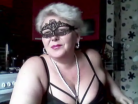 Lisa Suzie online show from 04-06-26, 10:05
