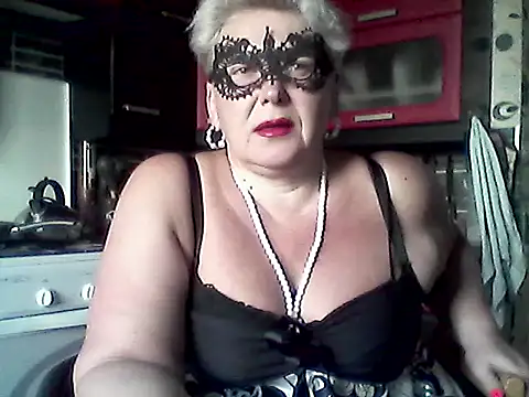 Lisa Suzie online show from 05-12-26, 05:59