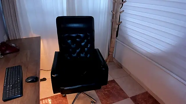 Pamela Johnsonn online show from 02-18-26, 05:31