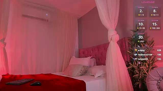 Lia Sweett  online show from 12-26-24, 05:30