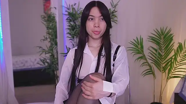 Lia Sweett  online show from 06-19-26, 04:22