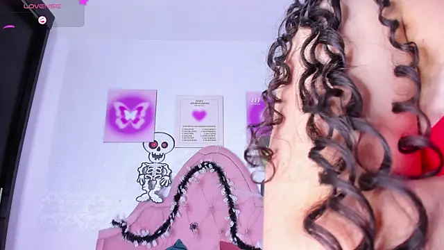 amandalee01 online show from 10-16-25, 07:48