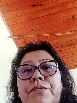 Darly Gomez online show from 02-17-25, 02:48