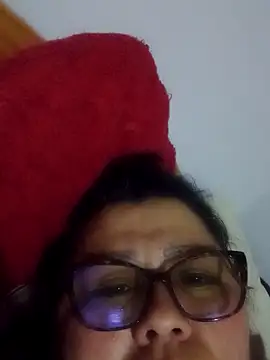 Darly Gomez online show from 03-22-25, 01:11