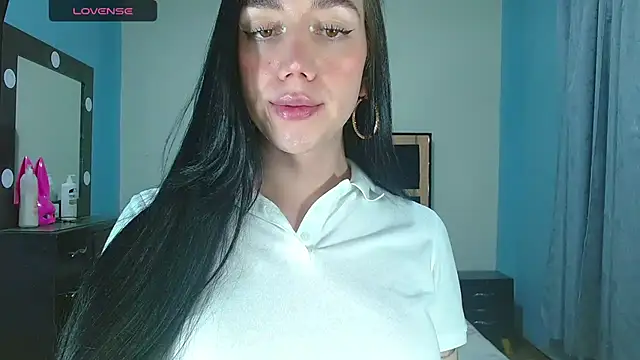 Snapshot of karla_zambrano chatting on 05-02-26, 07:19 karla zambrano online show from 05-02-26, 07:19