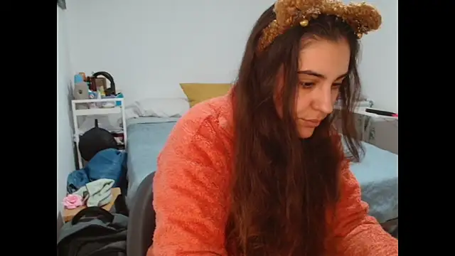 Snapshot of Ursumi1 chatting on 11-06-25, 08:10 Ursumi1 online show from 11-06-25, 08:10