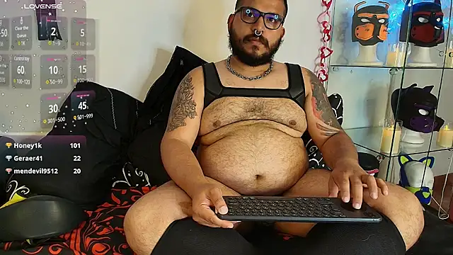 Snapshot of dannybear_ chatting on 02-10-25, 06:03 dannybear online show from 02-10-25, 06:03