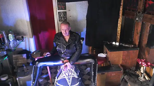 BULGEDEMON online show from 02-11-26, 10:42