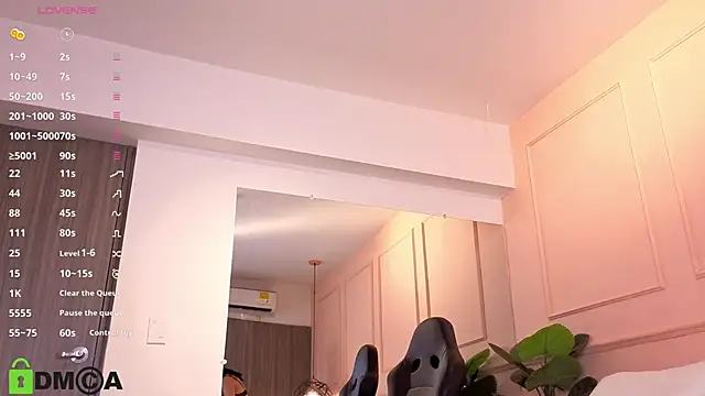 SHARONN     online show from 05-11-26, 05:46
