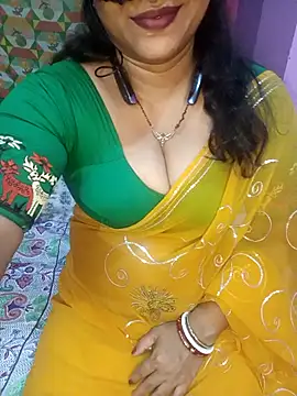 Snapshot of Sexy_Mona_Bhabhi chatting on 11-20-25, 06:07 Sexy Mona Bhabhi online show from 11-20-25, 06:07