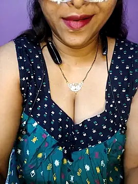 Snapshot of Sexy_Mona_Bhabhi chatting on 03-17-26, 06:22 Sexy Mona Bhabhi online show from 03-17-26, 06:22