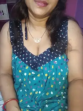 Sexy Mona Bhabhi online show from 06-10-26, 06:40