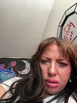 Snapshot of Hollyhudson123 chatting on 01-06-25, 08:39 Hollyhudson123 online show from 01-06-25, 08:39