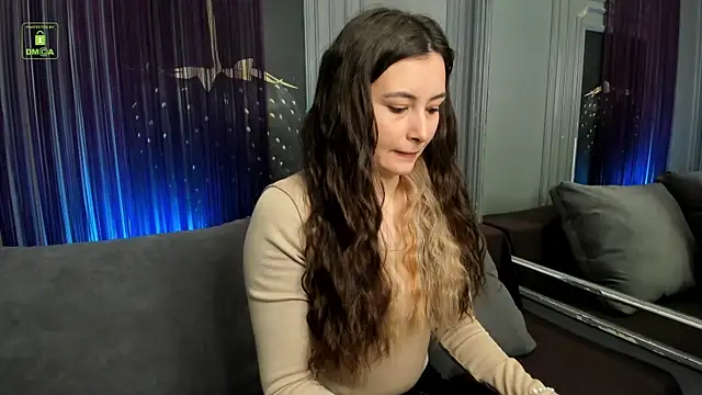 Snapshot of Ishtar_Divine chatting on 03-12-25, 10:37 Ishtar Divine online show from 03-12-25, 10:37