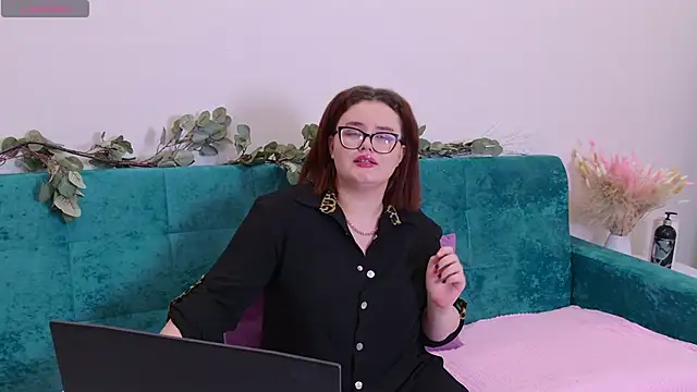 Snapshot of Jessica_Joy chatting on 12-10-24, 02:16 Jessica Joy online show from 12-10-24, 02:16