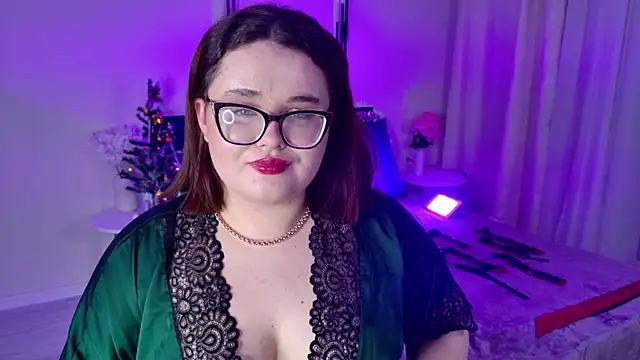 Snapshot of Jessica_Joy chatting on 12-28-24, 04:41 Jessica Joy online show from 12-28-24, 04:41