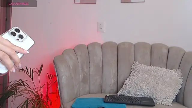 Tamaraa Serra online show from 03-13-25, 04:56
