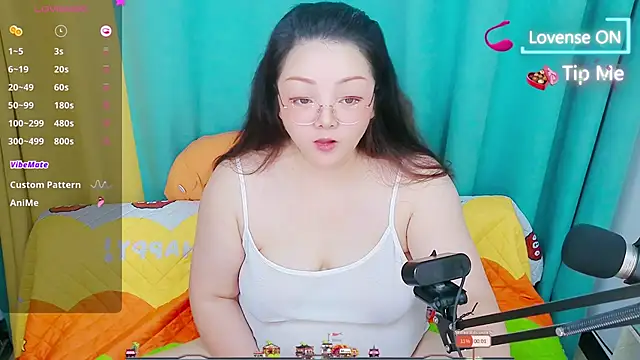 Weiwei5200 online show from 06-17-26, 02:03