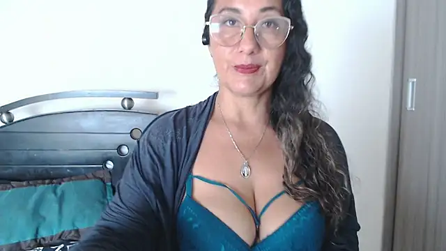 Snapshot of naugthyshanoon chatting on 01-05-25, 05:41 naugthyshanoon online show from 01-05-25, 05:41