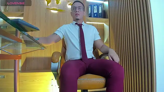 JoshMillerr  online show from 09-28-25, 03:01